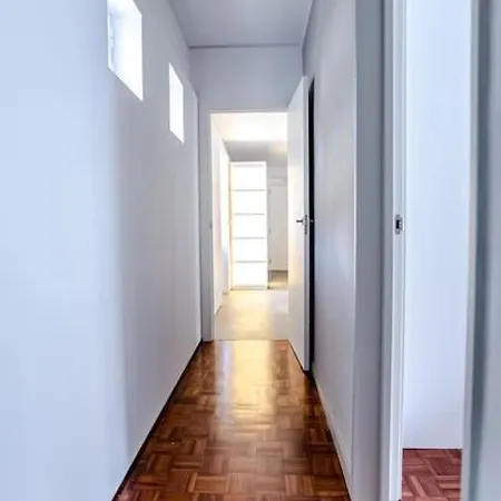 Historic Town Modern *