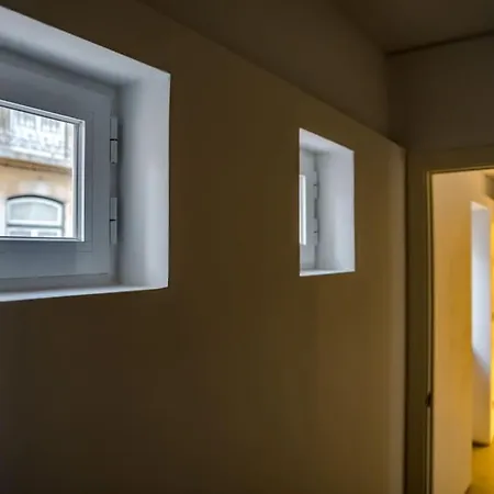 Historic Town Modern Apartment Cascais